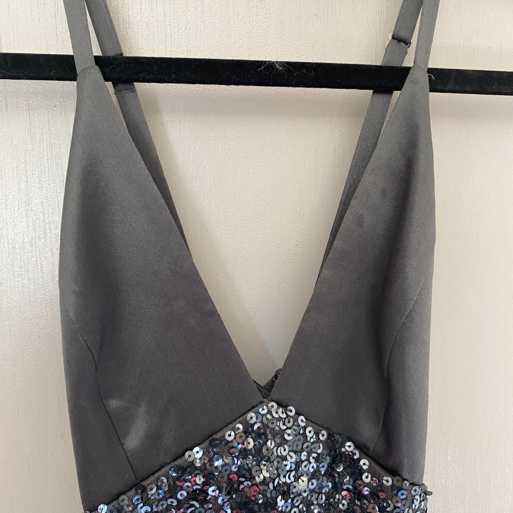 BCBG MaxAzria - Picture 3 of 11